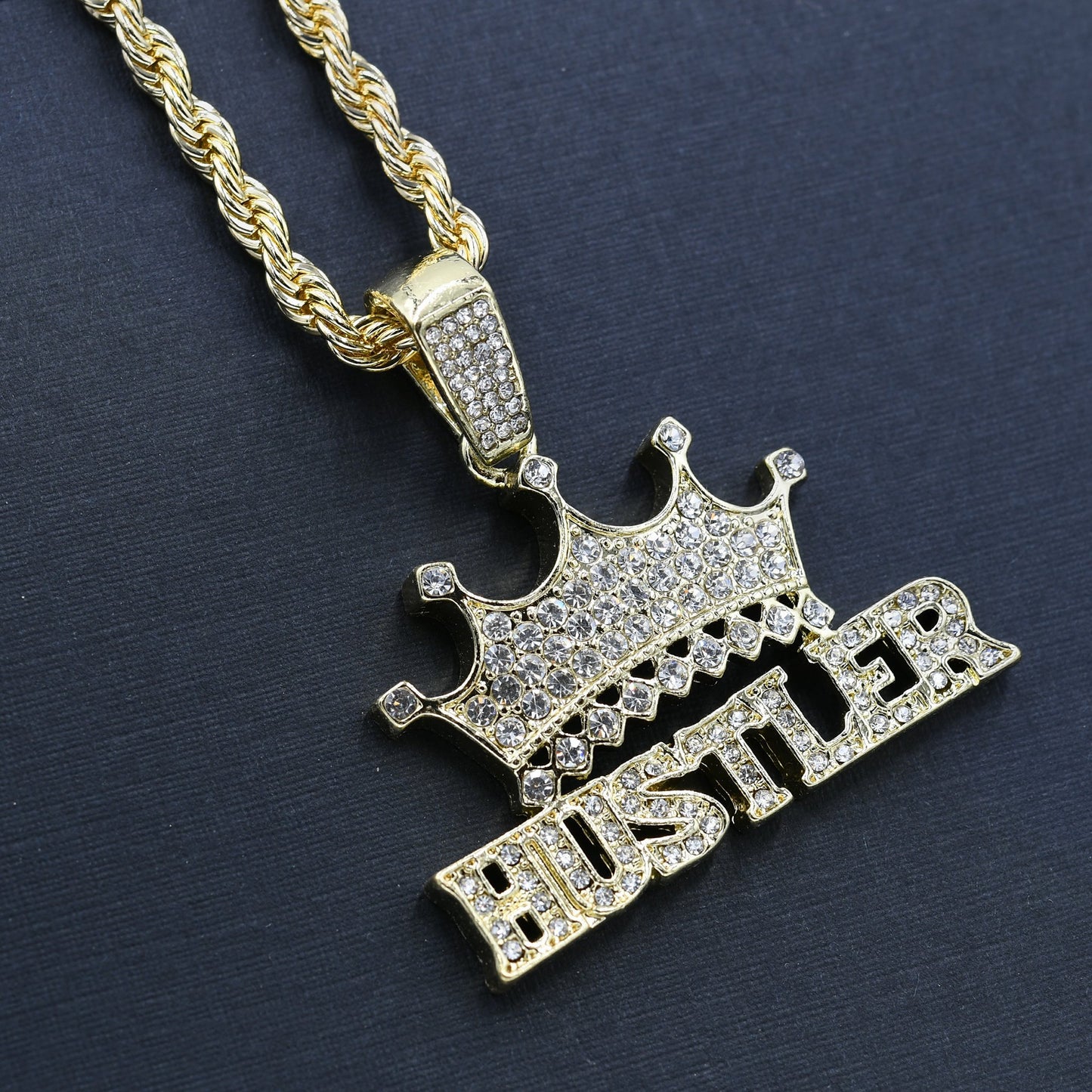 HUSTLER HAND CHAIN AND CHARM - D912932 - ZYTU