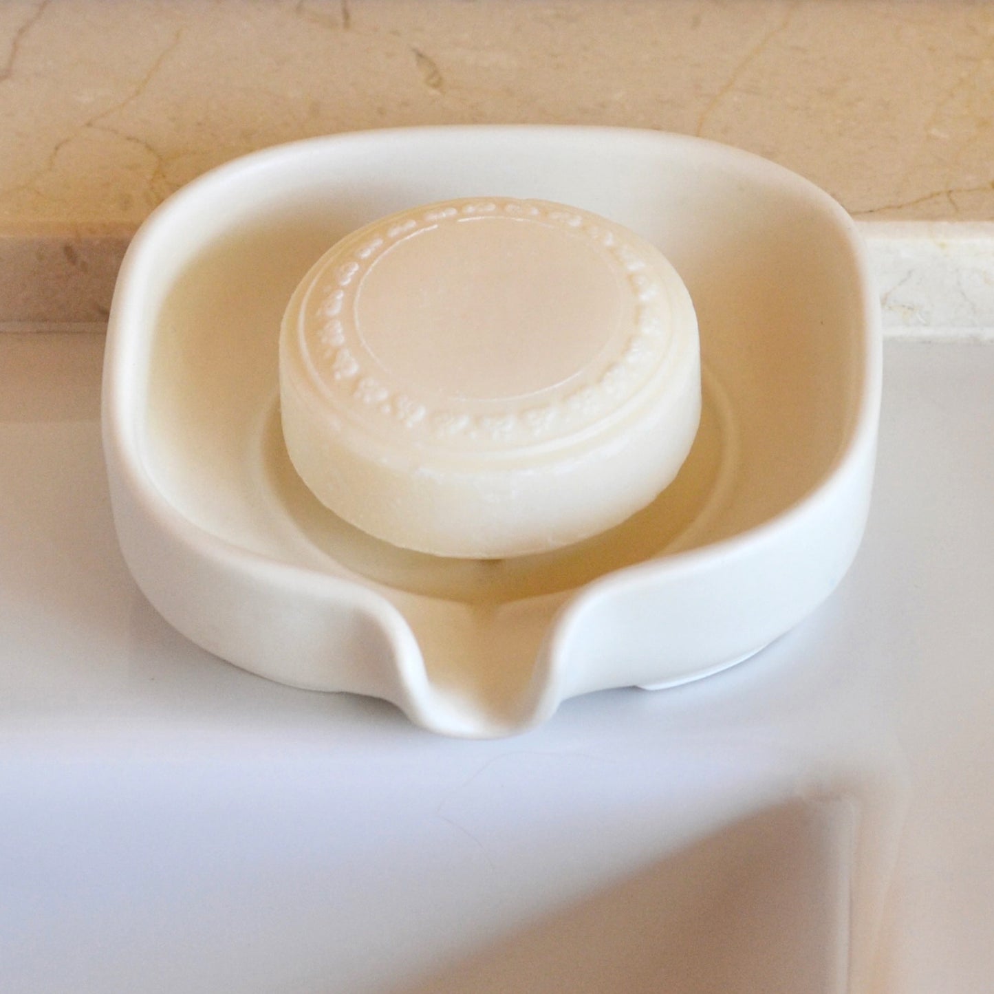 Self-Draining Porcelain Soap Dish - ZYTU