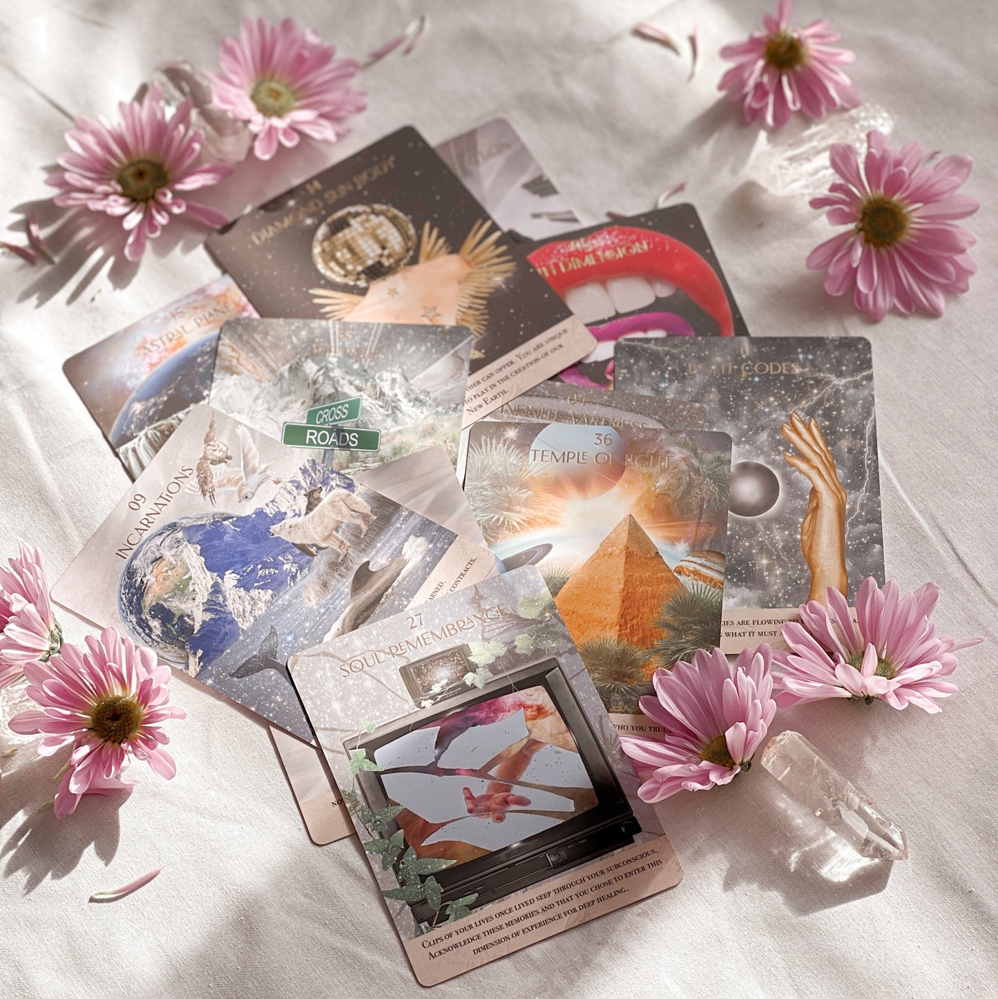 Starlight Frequencies Oracle Deck - ZYTU